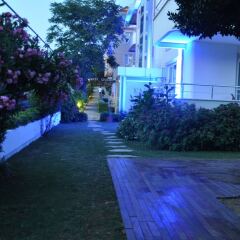 Island Hotel фото 2