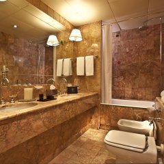Hotel Leon D'Oro in Verona, Italy from 118$, photos, reviews - zenhotels.com bathroom photo 2
