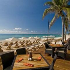 Encanto El Faro Luxury Ocean Front Condo Hotel Плая-дель-Кармен пляж