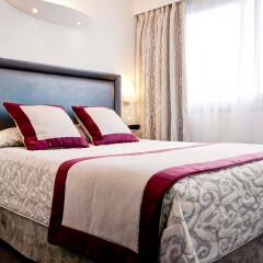 Отель Hôtel Charlemagne Франция, Лион - 1 отзыв об отеле, цены и фото номеров - забронировать отель Hôtel Charlemagne онлайн комната для гостей фото 2