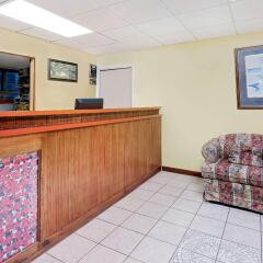 Отель Travelodge by Wyndham Chambersburg США, Чемберсберг - отзывы, цены и фото номеров - забронировать отель Travelodge by Wyndham Chambersburg онлайн интерьер отеля