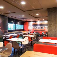 Отель Ibis Milano Ca Granda Италия, Милан - 13 отзывов об отеле, цены и фото номеров - забронировать отель Ibis Milano Ca Granda онлайн гостиничный бар