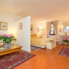 Отель La Casa del Garbo - Luxury Rooms & Suite Италия, Флоренция - отзывы, цены и фото номеров - забронировать отель La Casa del Garbo - Luxury Rooms & Suite онлайн интерьер отеля фото 3