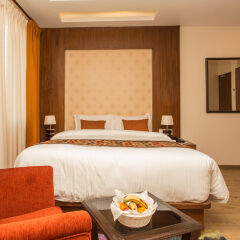 Отель Yatri Suites and Spa, Kathmandu Непал, Катманду - отзывы, цены и фото номеров - забронировать отель Yatri Suites and Spa, Kathmandu онлайн комната для гостей фото 5