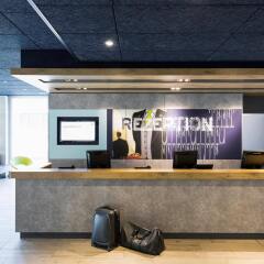 Отель ibis budget Zurich Airport интерьер отеля