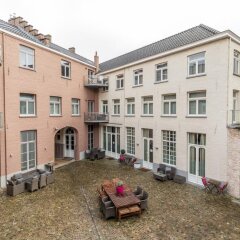 Отель House of Bruges с домашними животными