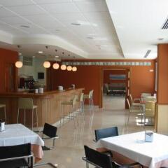 Hotel San Millan гостиничный бар
