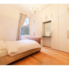 Отель Lovely 1BR Edwardian House For 4 in North London комната для гостей фото 2