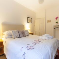 Отель Central Cosy Home for 6 in Edinburgh Великобритания, Эдинбург - отзывы, цены и фото номеров - забронировать отель Central Cosy Home for 6 in Edinburgh онлайн комната для гостей