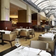 Отель Hilton Antwerp Old Town Бельгия, Антверпен - 1 отзыв об отеле, цены и фото номеров - забронировать отель Hilton Antwerp Old Town онлайн питание