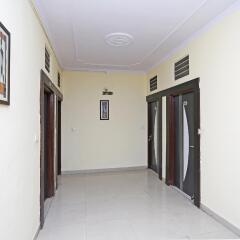 OYO 9558 Hotel Chhavi Holidays интерьер отеля
