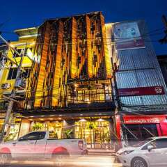 Family Tree Hotel городской автобус
