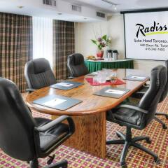 Отель Radisson Suites Hotel Toronto Airport Канада, Торонто - отзывы, цены и фото номеров - забронировать отель Radisson Suites Hotel Toronto Airport онлайн помещение для мероприятий фото 2