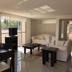 Отель Grupo Kings Suites Magnolia Мехико комната для гостей фото 2