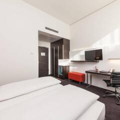 Select Hotel Berlin The Wall удобства в номере
