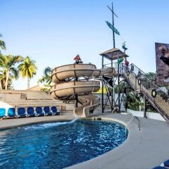 Отель Krystal Beach Acapulco с домашними животными