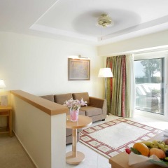 Отель Theophano Imperial Palace в номере