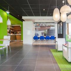 Отель Holiday Inn Express Utrecht - Papendorp интерьер отеля фото 2