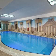 Crowne Plaza Hotel Antalya Турция, Анталья - 10 отзывов об отеле, цены и фото номеров - забронировать отель Crowne Plaza Hotel Antalya онлайн бассейн фото 2
