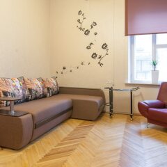 Гостиница Home-Hotel Mikhailovsksya 24-B Украина, Киев - отзывы, цены и фото номеров - забронировать гостиницу Home-Hotel Mikhailovsksya 24-B онлайн комната для гостей фото 3