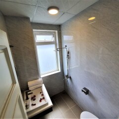 Himalaya Phoenix Hotel - Hostel Далат ванная