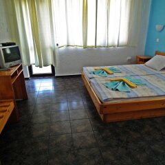 Отель Guest House Olimpiya Болгария, Свети Влас - отзывы, цены и фото номеров - забронировать отель Guest House Olimpiya онлайн комната для гостей фото 4