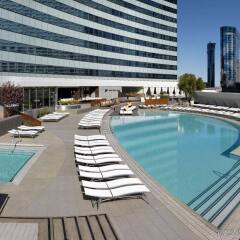 Отель Jet Luxury at the Vdara Condo Hotel США, Лас-Вегас - отзывы, цены и фото номеров - забронировать отель Jet Luxury at the Vdara Condo Hotel онлайн бассейн