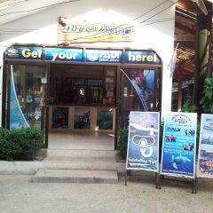 Отель Silver Sands Beach Resort банкомат