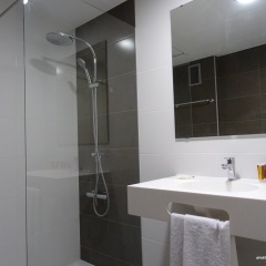 Отель Apartamentos ALEGRIA Bolero Park Испания, Льорет-де-Мар - 2 отзыва об отеле, цены и фото номеров - забронировать отель Apartamentos ALEGRIA Bolero Park онлайн ванная