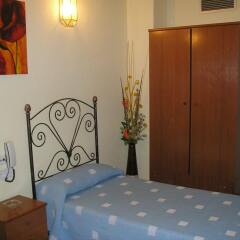 Отель Hostal Nevot спа