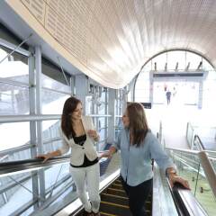 Отель Citadines Metro Central Dubai городской автобус