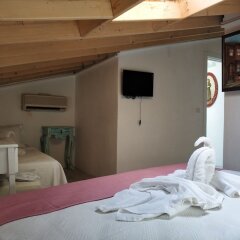 Отель Alacati Asmali Konak Otel Чешме удобства в номере