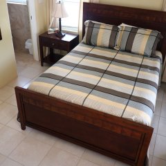 Burcasa: Bed & Breakfast in Bequia, St. Vincent and the Grenadines from 140$, photos, reviews - zenhotels.com guestroom photo 2