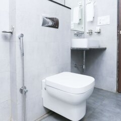 Отель Treebo Trend Blueberry Inn Индия, Райпур - отзывы, цены и фото номеров - забронировать отель Treebo Trend Blueberry Inn онлайн ванная фото 2