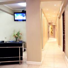 Отель Culture Crossroads Inn интерьер отеля