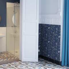 Отель L'Esplai Valencia Bed and Breakfast ванная фото 2
