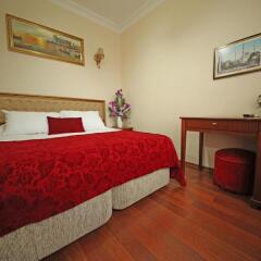 Asitane Life Hotel сейф в номере