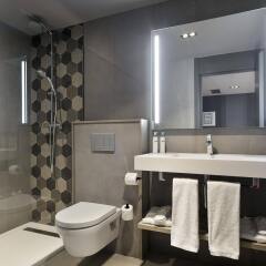 Отель Upper Diagonal Испания, Барселона - отзывы, цены и фото номеров - забронировать отель Upper Diagonal онлайн ванная фото 2