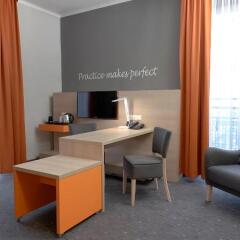 Отель MDM Hotel Warsaw Польша, Варшава - 12 отзывов об отеле, цены и фото номеров - забронировать отель MDM Hotel Warsaw онлайн удобства в номере