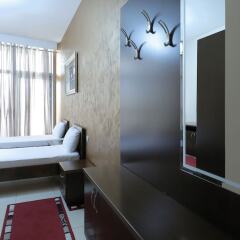 Отель Gjuta Hotel Албания, Тирана - отзывы, цены и фото номеров - забронировать отель Gjuta Hotel онлайн фитнесс-зал