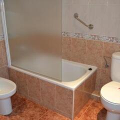 Отель Hostal Carlos V ванная фото 2