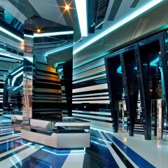 V Hotel Dubai, Curio Collection by Hilton развлечения