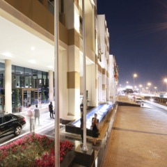 Metropolitan Hotel Dubai фитнесс-зал фото 2