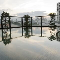 Отель Citadines Sukhumvit 8 Bangkok бассейн фото 3