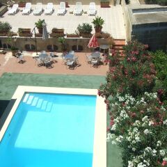 Отель Mariblu Bed & Breakfast Guesthouse бассейн фото 2