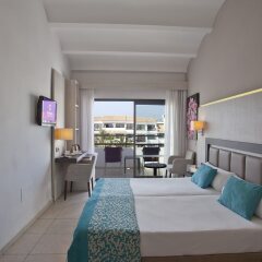 Отель FERGUS Style Bahamas комната для гостей фото 5