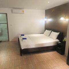 Отель Allstar Guesthouse Пхукет комната для гостей