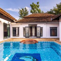 Отель Mandawee Resort & Spa бассейн фото 2