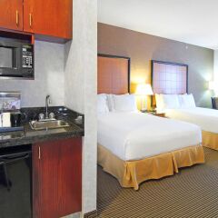 Отель Holiday Inn Express Hotel & Suites Calgary S-Macleod Trail S, an IHG Hotel Канада, Калгари - отзывы, цены и фото номеров - забронировать отель Holiday Inn Express Hotel & Suites Calgary S-Macleod Trail S, an IHG Hotel онлайн
