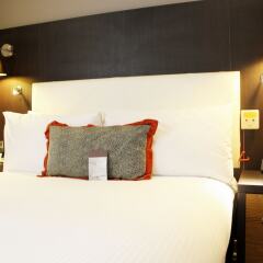 DoubleTree by Hilton London - Ealing Hotel фото 3
